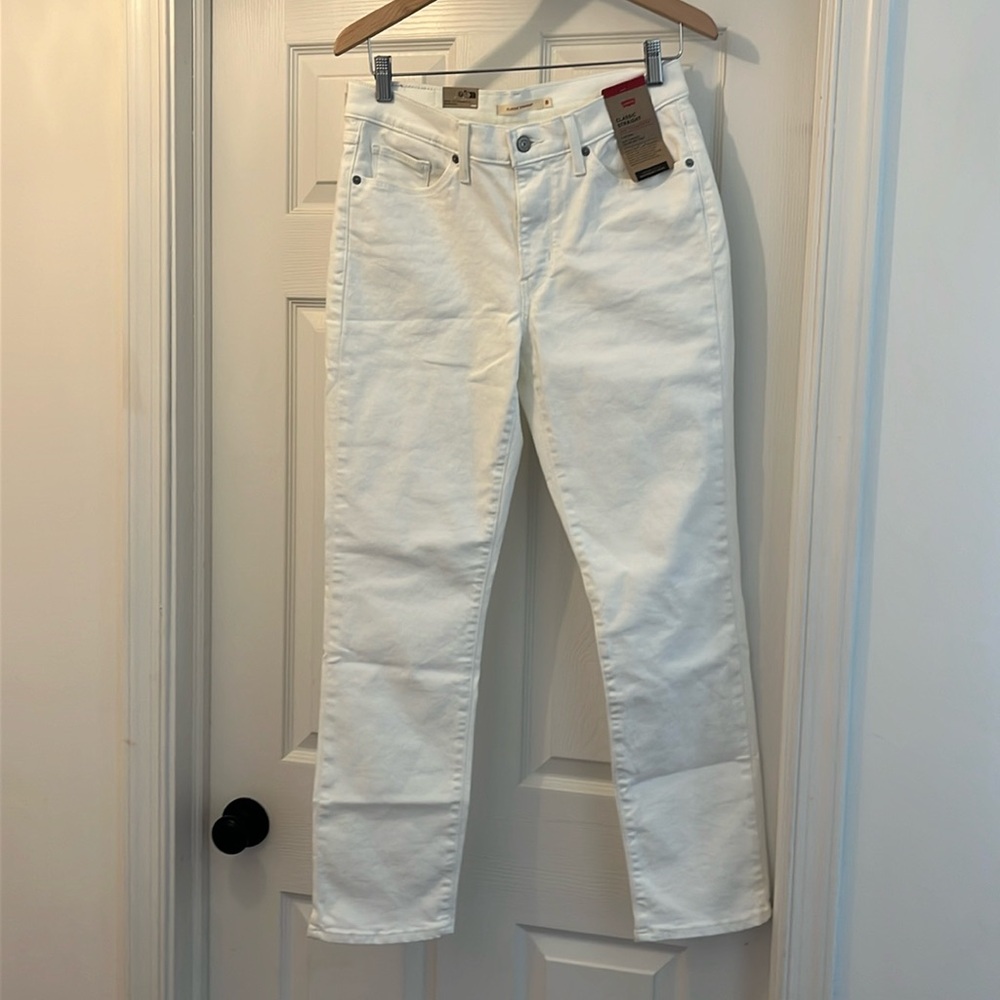 Classic Striaght White Levis